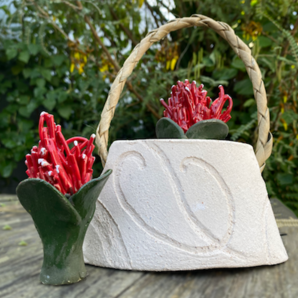 Kete & Pōhutukawa Blooms