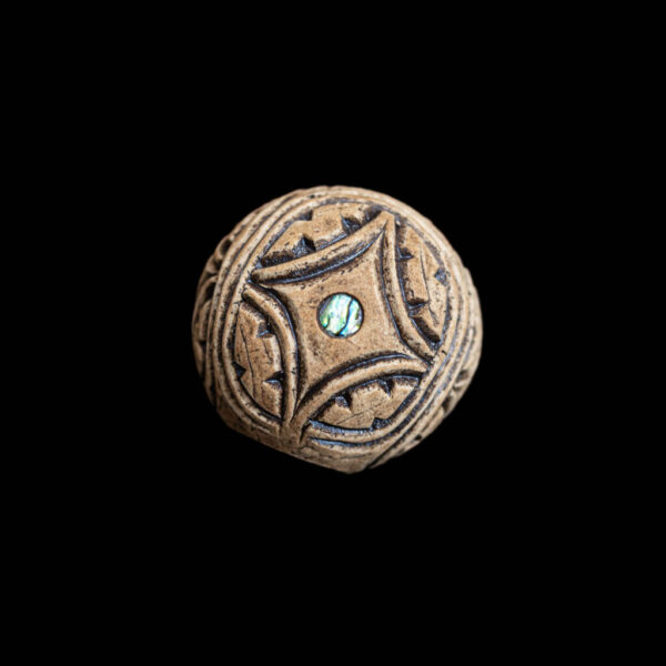 Kāhui - Clay Pūtangitangi