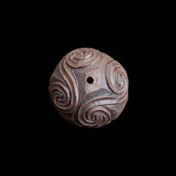 Pūtangitangi Waenga - Tuna