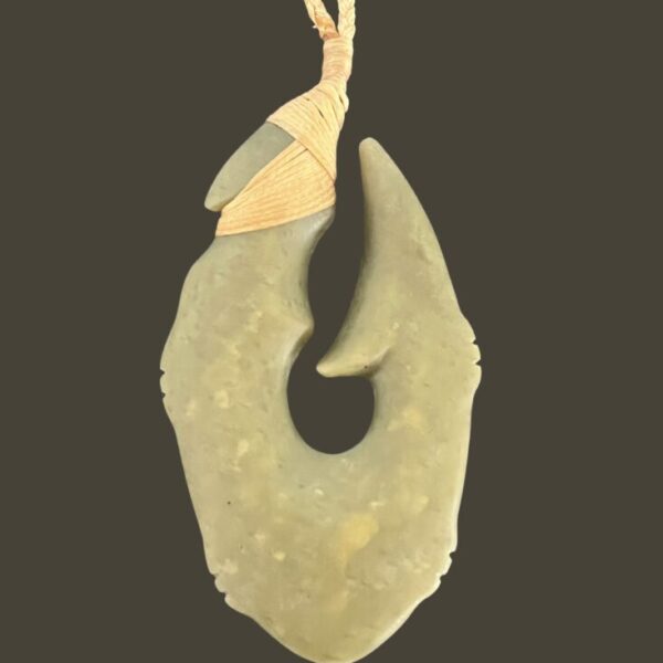 Untitled design - 1 921 Hei Matau