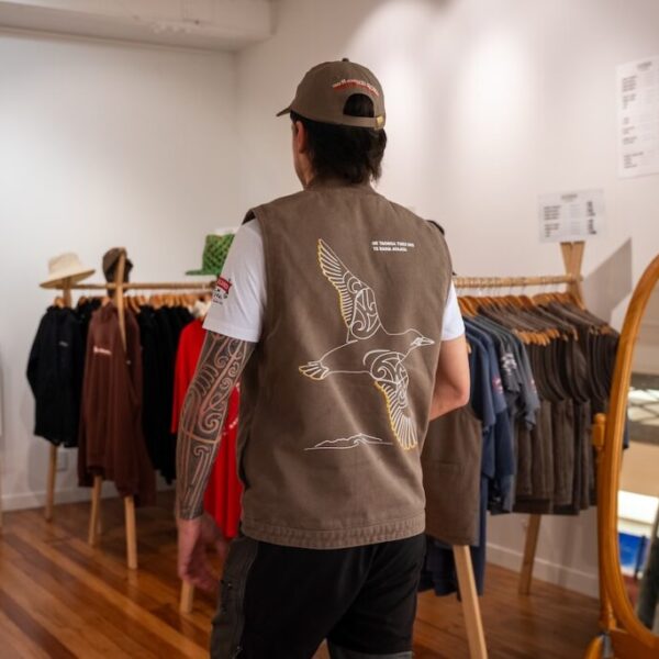 He taonga tuku iho te rama ataata - Men's Canvas Vest