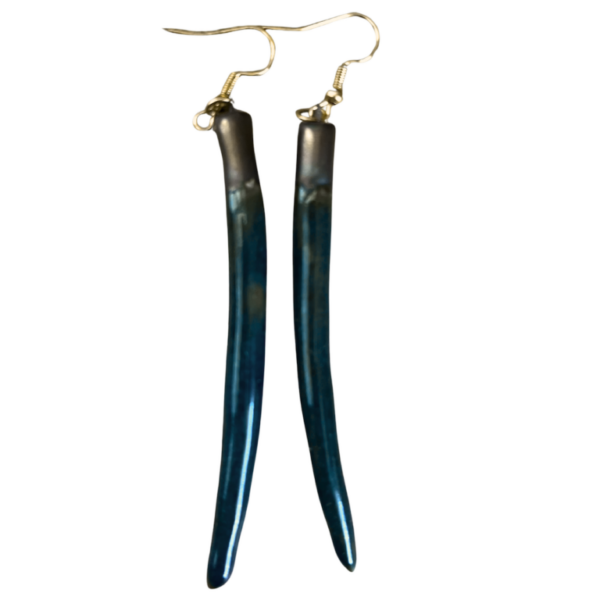 Ngutu-Huia.png Ngutu Huia - Ceramic Earrings