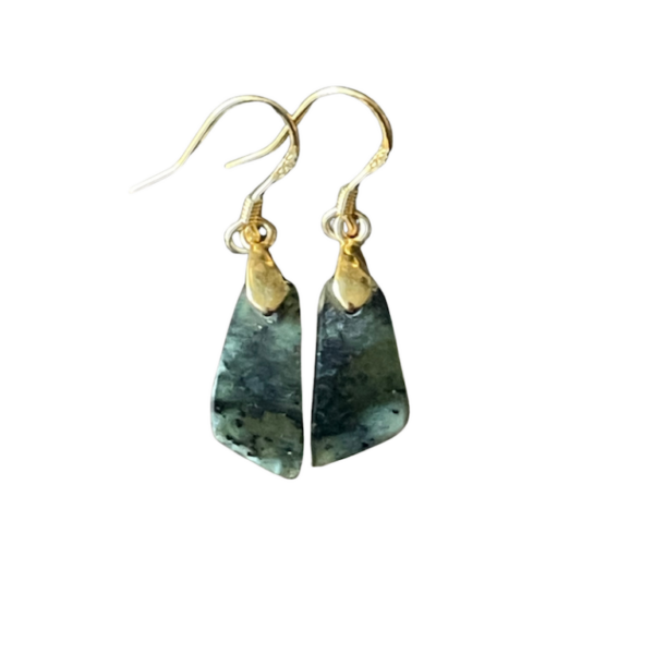 whao-taringa.png Whao Taringa - Pounamu Earrings