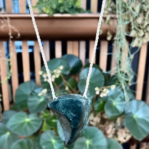 Niho mai Tangiwai - Pounamu Pendant