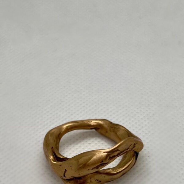 23144-1.jpeg Mōwhiti Rauwhero Akaaka 2/2 - Designer Ring